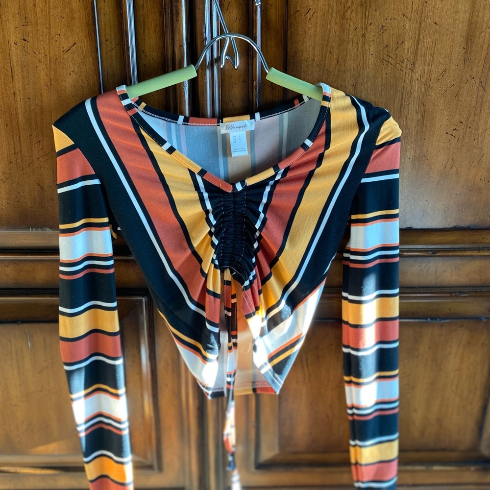 Long sleeve crop top